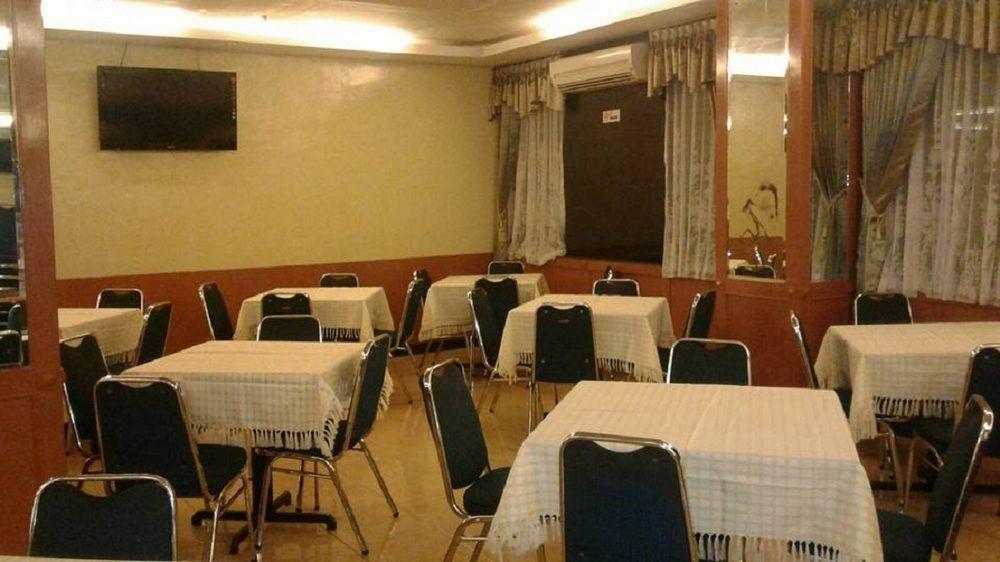 哈考曼加杜阿广场酒店 雅加达 外观 照片