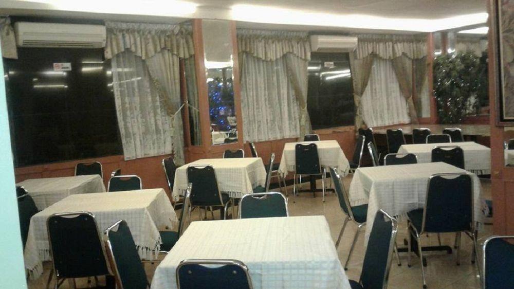 哈考曼加杜阿广场酒店 雅加达 外观 照片