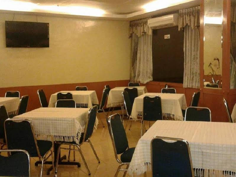 哈考曼加杜阿广场酒店 雅加达 外观 照片