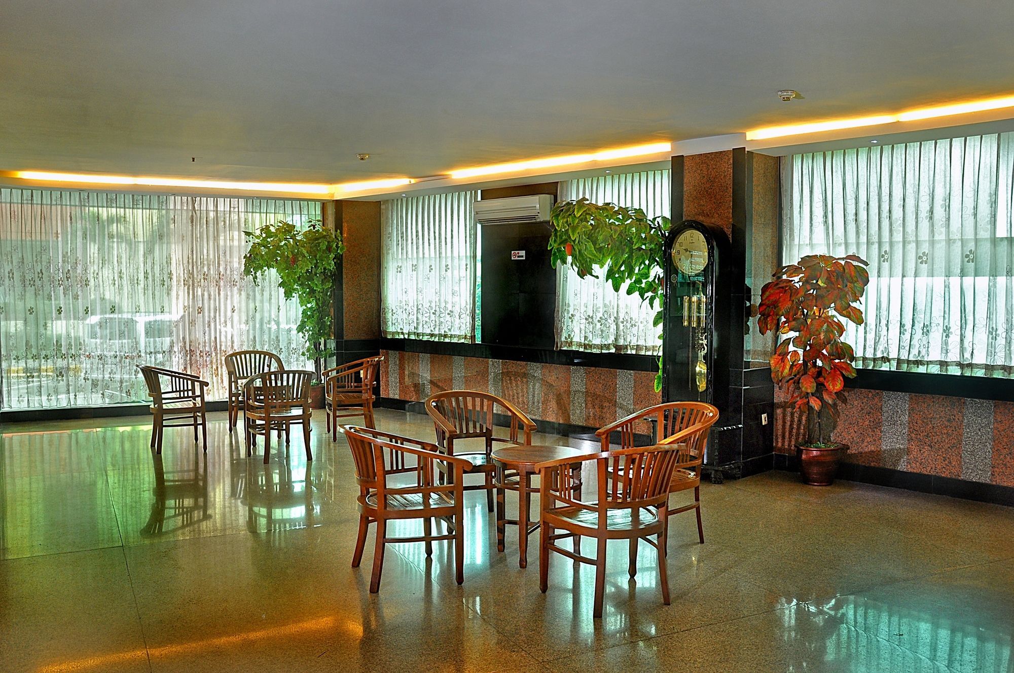 哈考曼加杜阿广场酒店 雅加达 外观 照片